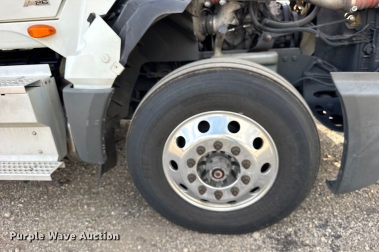 image for item YA1041 2019 International LT625 semi truck