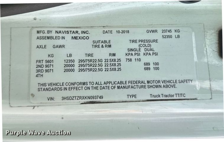 image for item YA1041 2019 International LT625 semi truck