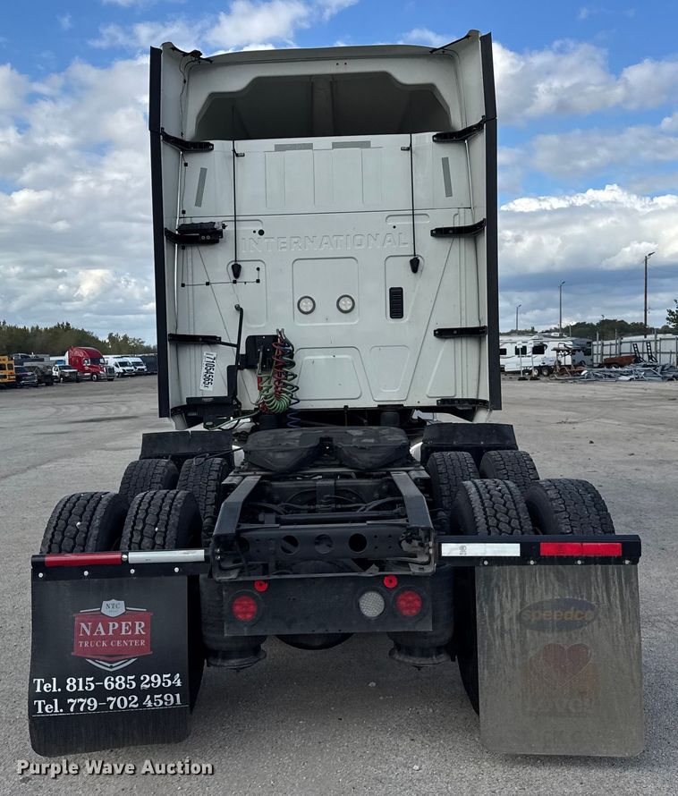 image for item YA1042 2020 International LT625 semi truck