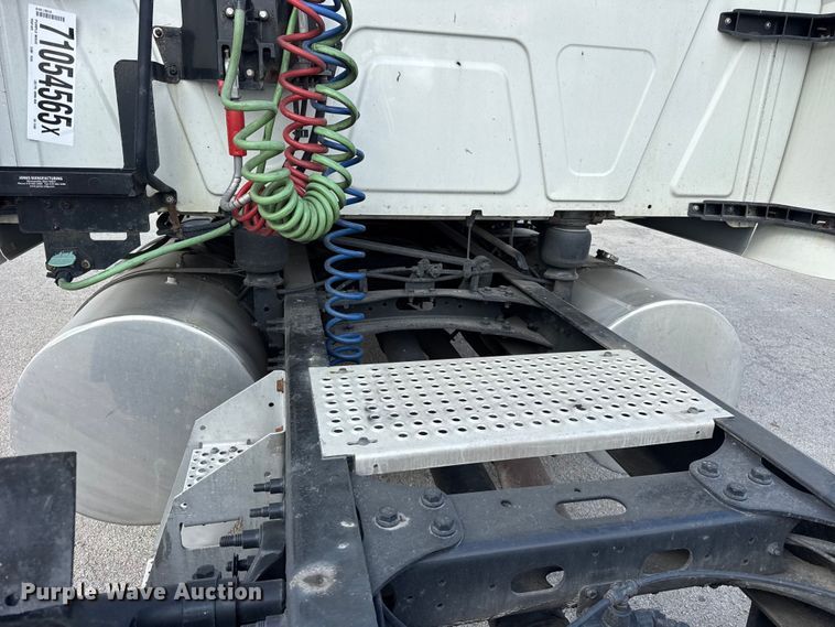 image for item YA1042 2020 International LT625 semi truck