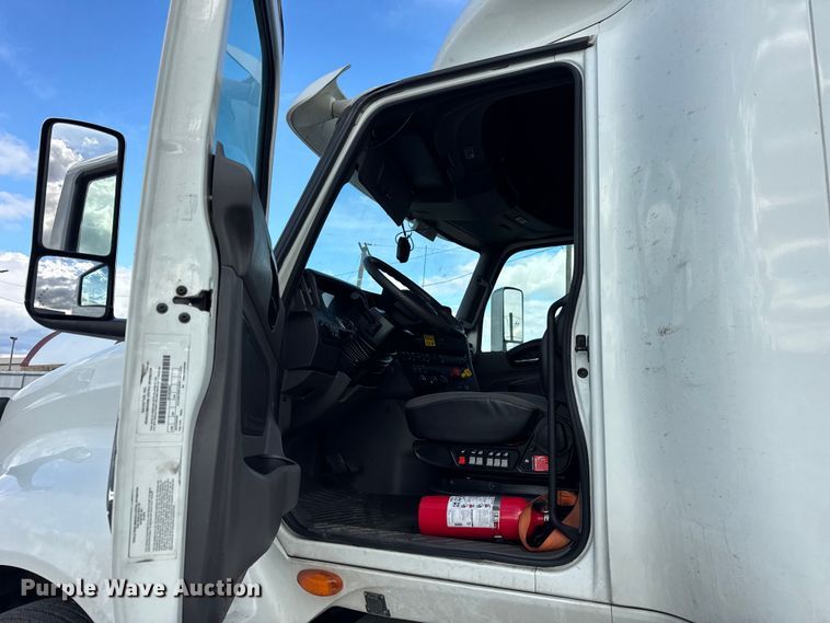 image for item YA1042 2020 International LT625 semi truck