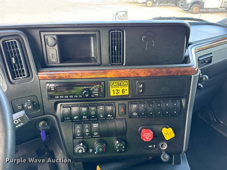 image for item YA1042 2020 International LT625 semi truck