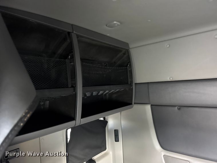 image for item YA1042 2020 International LT625 semi truck