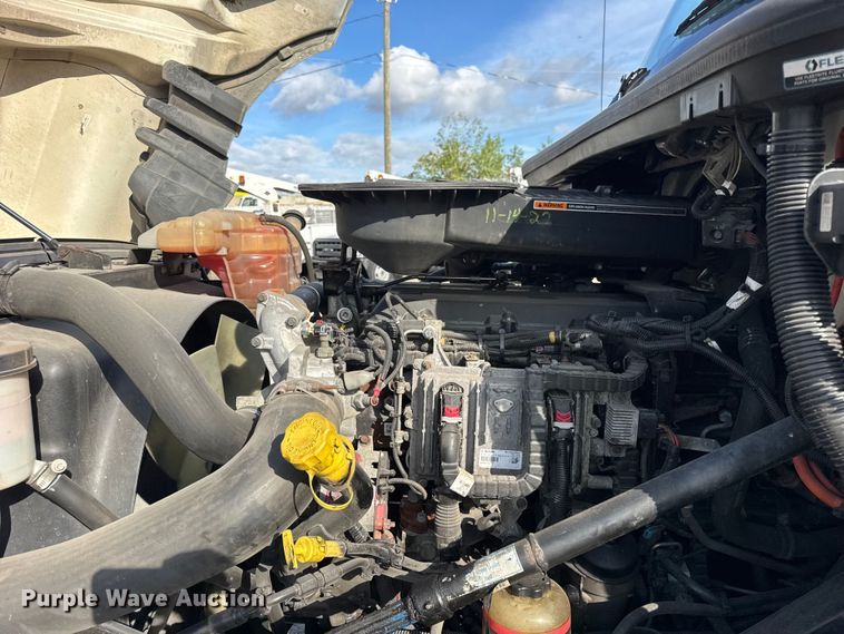 image for item YA1042 2020 International LT625 semi truck