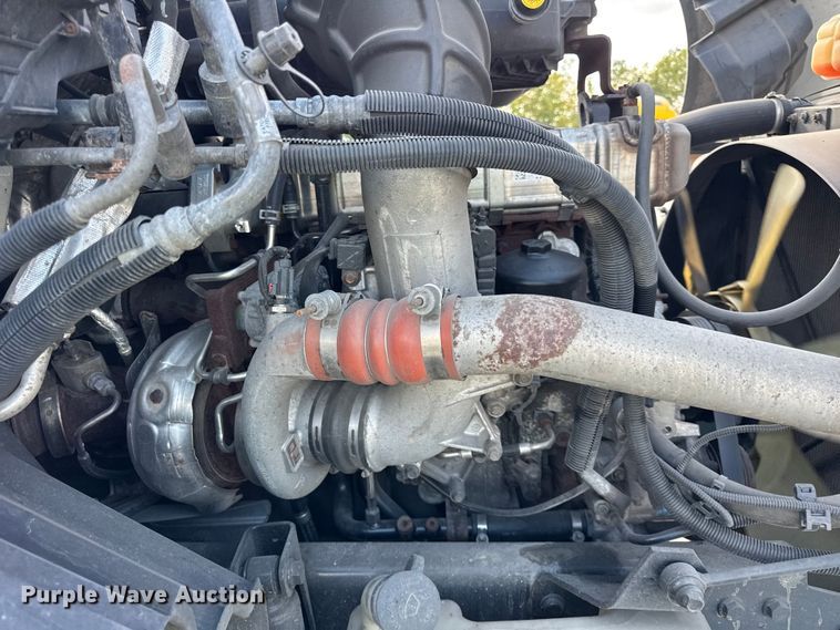 image for item YA1042 2020 International LT625 semi truck