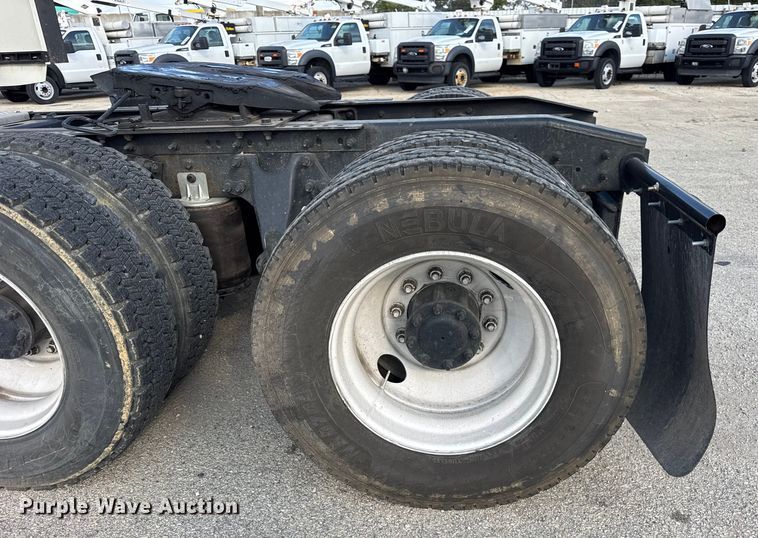 image for item YA1042 2020 International LT625 semi truck