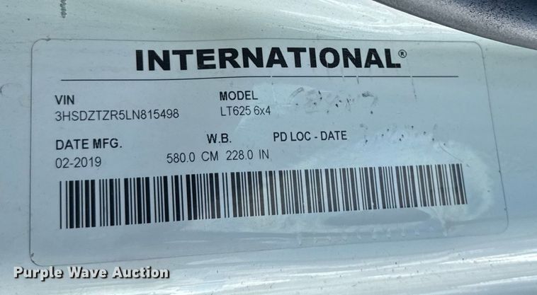 image for item YA1042 2020 International LT625 semi truck