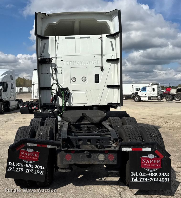 image for item YA1043 2020 International LT625 semi truck