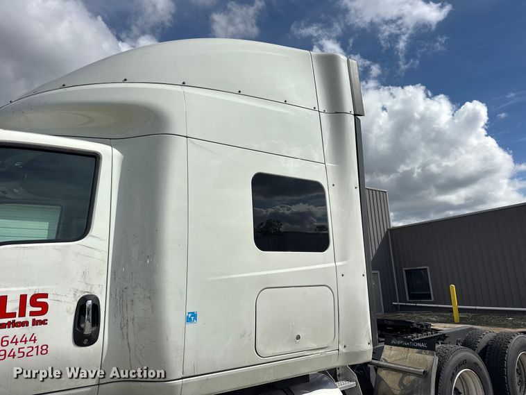 image for item YA1043 2020 International LT625 semi truck
