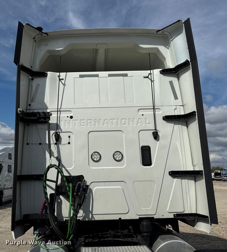 image for item YA1043 2020 International LT625 semi truck