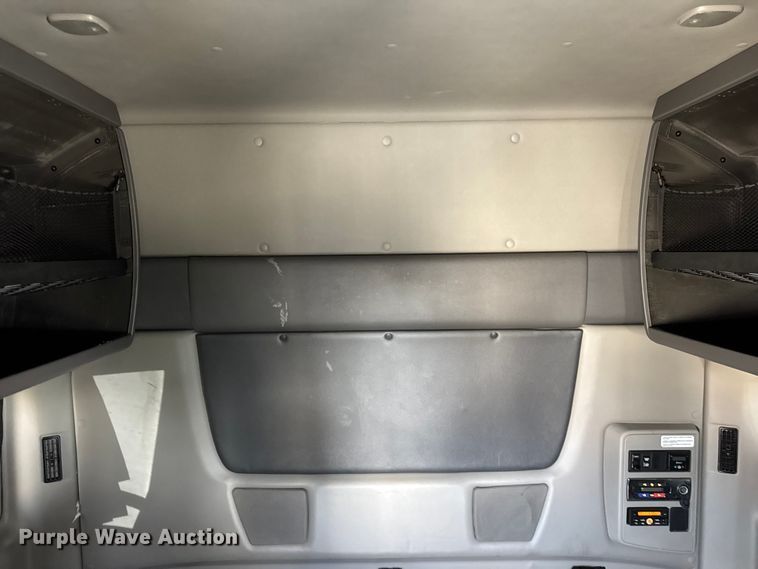 image for item YA1043 2020 International LT625 semi truck