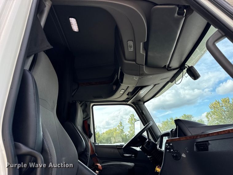 image for item YA1043 2020 International LT625 semi truck