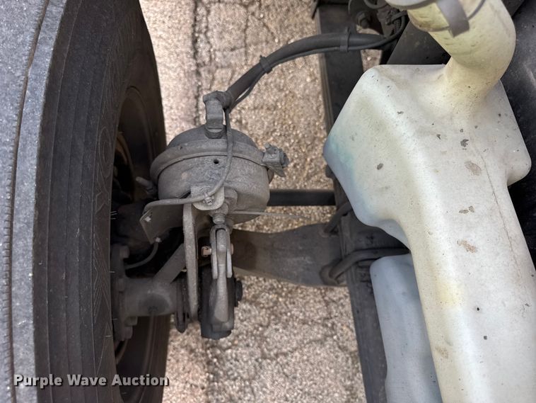 image for item YA1043 2020 International LT625 semi truck