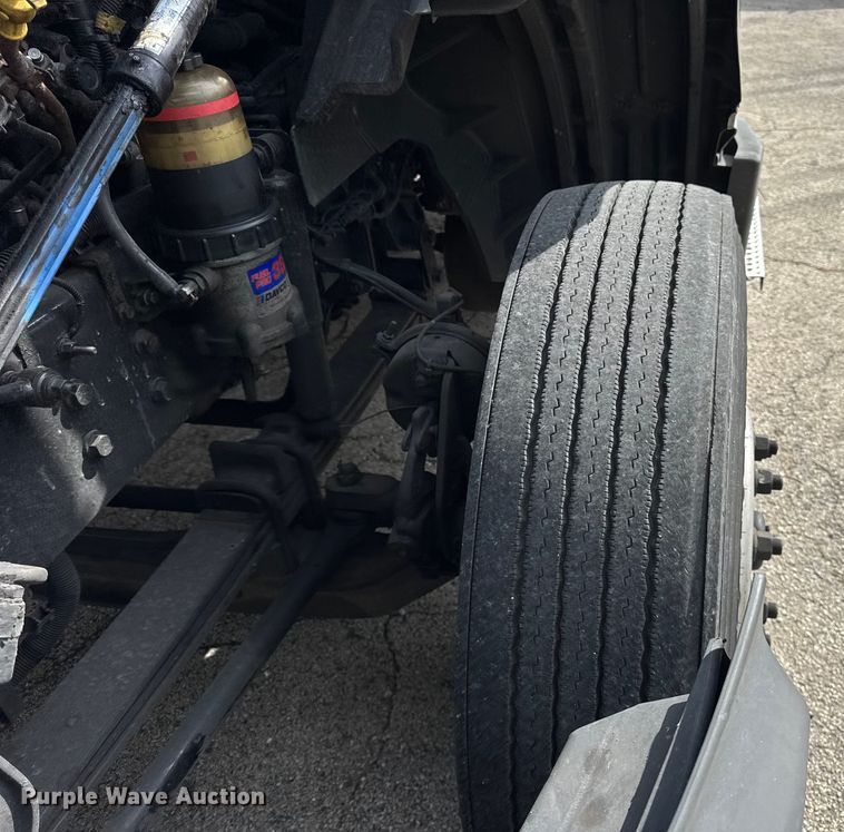 image for item YA1043 2020 International LT625 semi truck