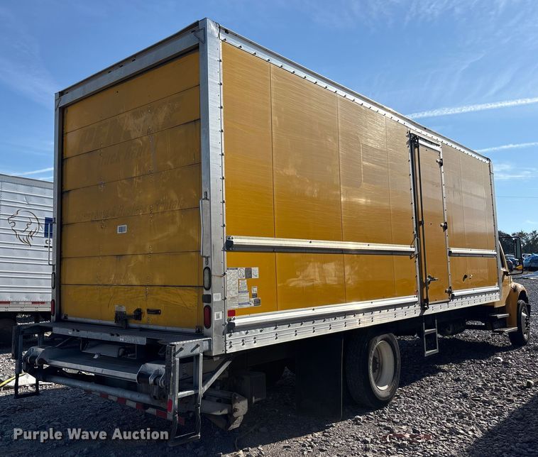 image for item YA1045 2018 Freightliner Business Class M2 box truck