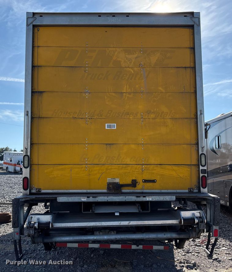 image for item YA1045 2018 Freightliner Business Class M2 box truck