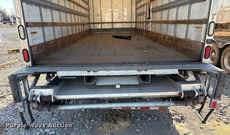 image for item YA1045 2018 Freightliner Business Class M2 box truck