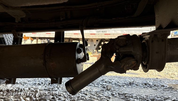 image for item YA1045 2018 Freightliner Business Class M2 box truck