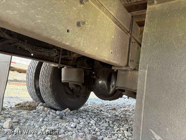 image for item YA1045 2018 Freightliner Business Class M2 box truck