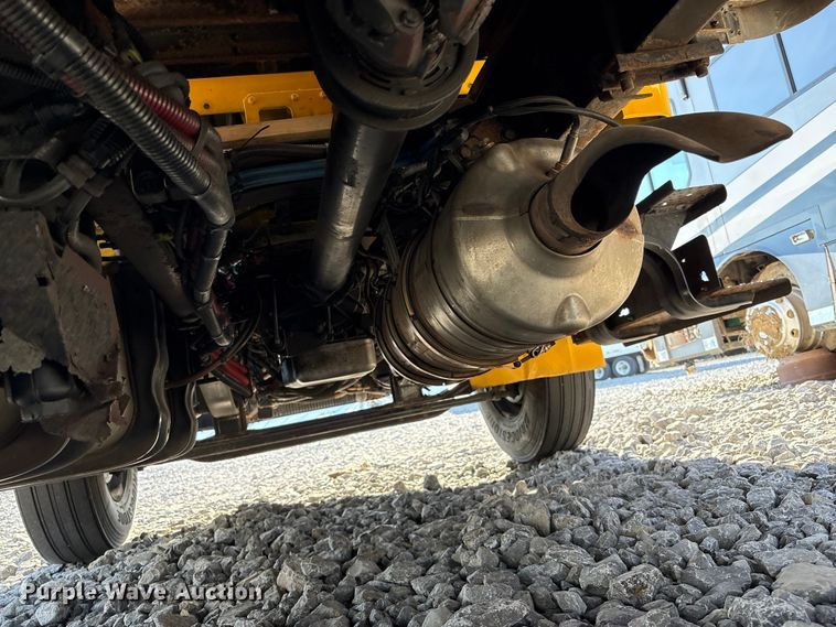 image for item YA1045 2018 Freightliner Business Class M2 box truck