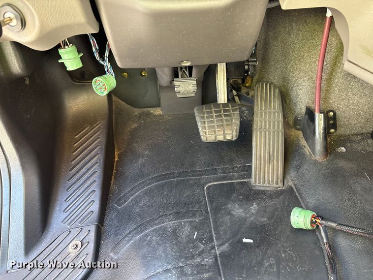 image for item YA1045 2018 Freightliner Business Class M2 box truck