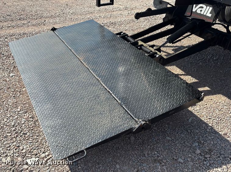 image for item YA1054 2020 Isuzu NRR box truck