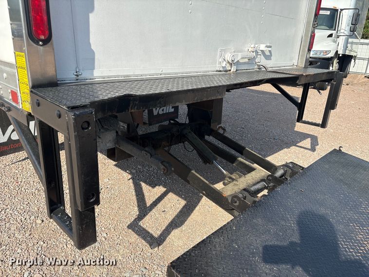 image for item YA1054 2020 Isuzu NRR box truck