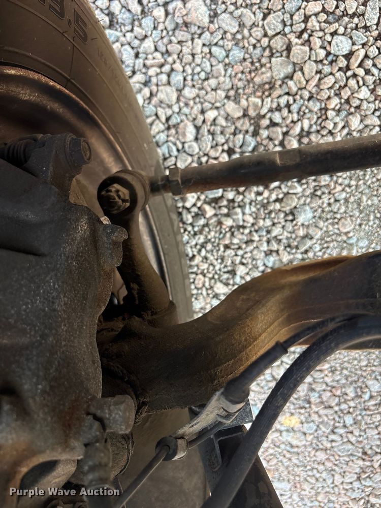 image for item YA1054 2020 Isuzu NRR box truck