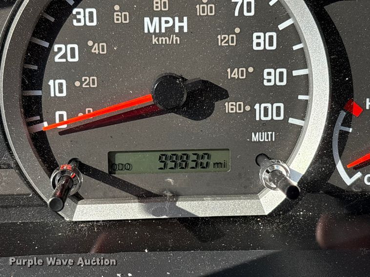 image for item YA1054 2020 Isuzu NRR box truck