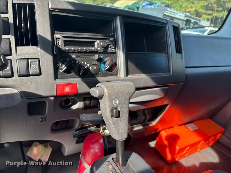 image for item YA1054 2020 Isuzu NRR box truck