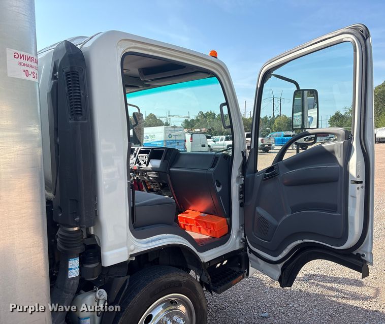 image for item YA1054 2020 Isuzu NRR box truck