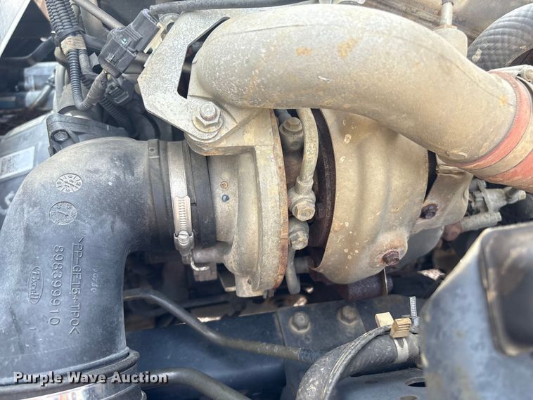 image for item YA1054 2020 Isuzu NRR box truck