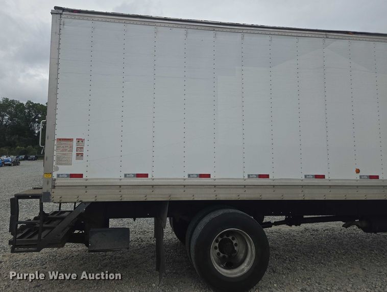 image for item YA1096 2013 Freightliner Business Class M2 box truck