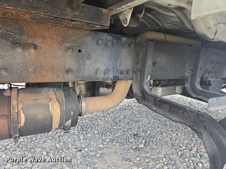 image for item YA1096 2013 Freightliner Business Class M2 box truck