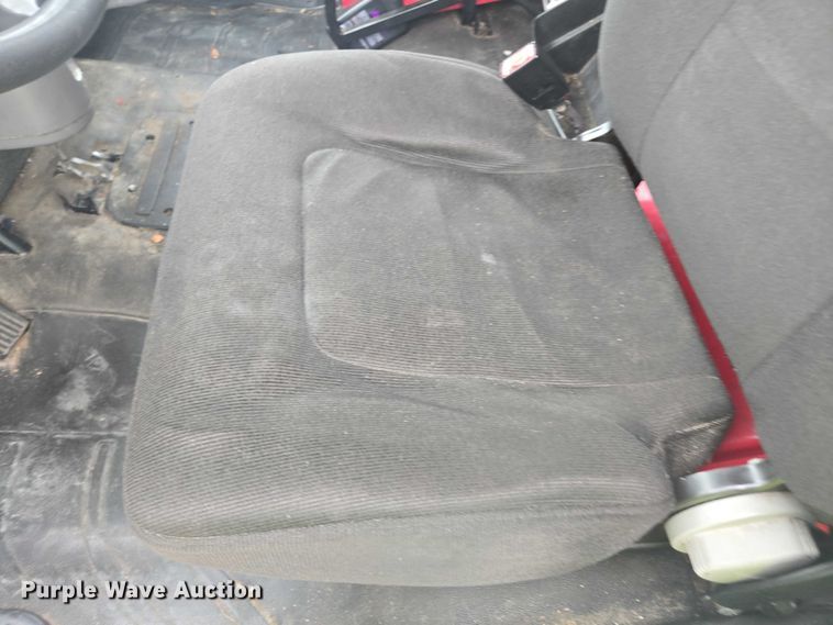 image for item YA1096 2013 Freightliner Business Class M2 box truck