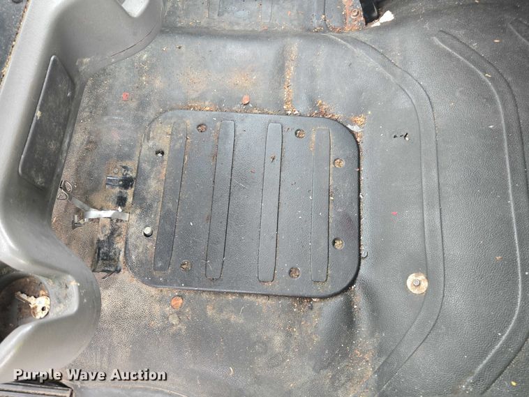 image for item YA1096 2013 Freightliner Business Class M2 box truck