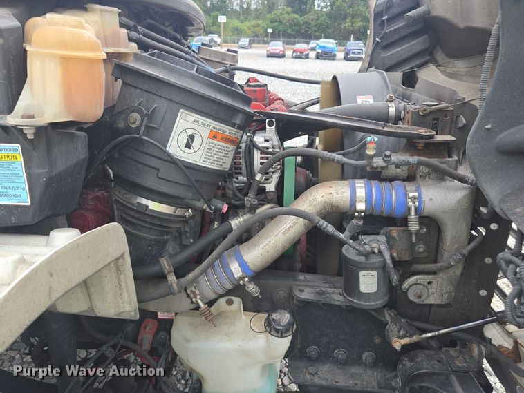 image for item YA1096 2013 Freightliner Business Class M2 box truck