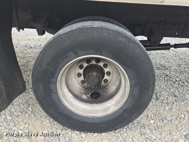 image for item YA1096 2013 Freightliner Business Class M2 box truck