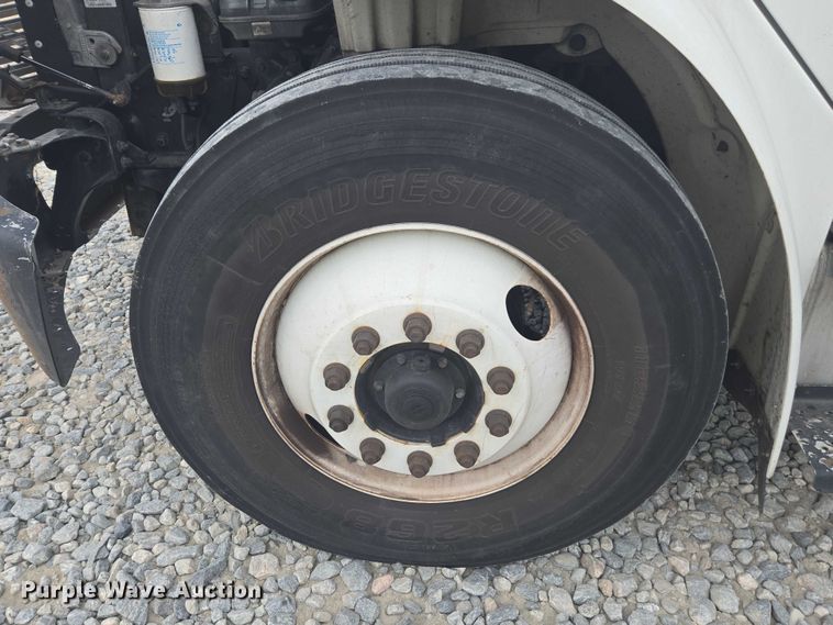 image for item YA1096 2013 Freightliner Business Class M2 box truck