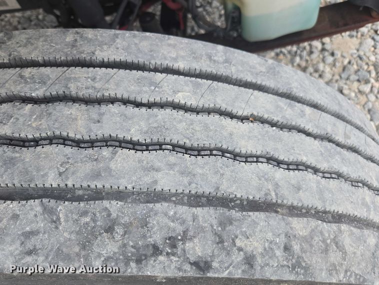 image for item YA1096 2013 Freightliner Business Class M2 box truck