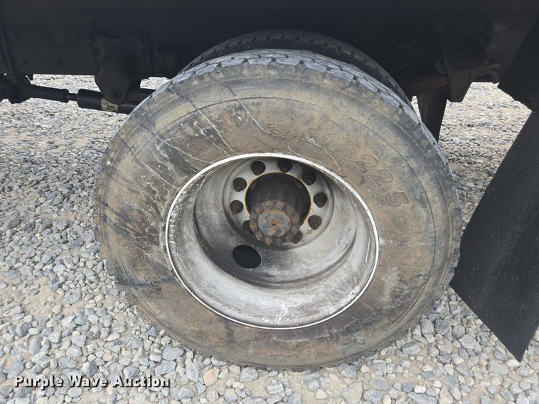 image for item YA1096 2013 Freightliner Business Class M2 box truck