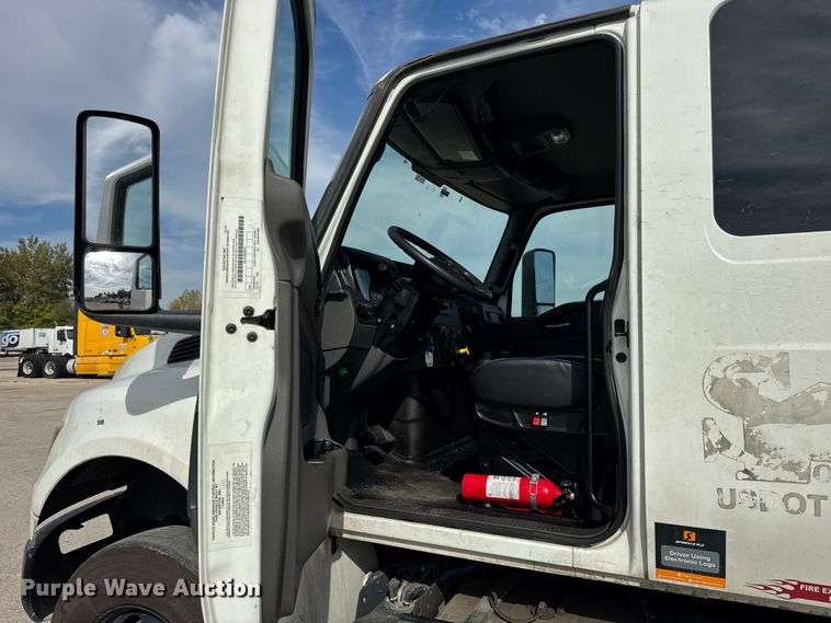 image for item YA1171 2023 International MV607 box truck