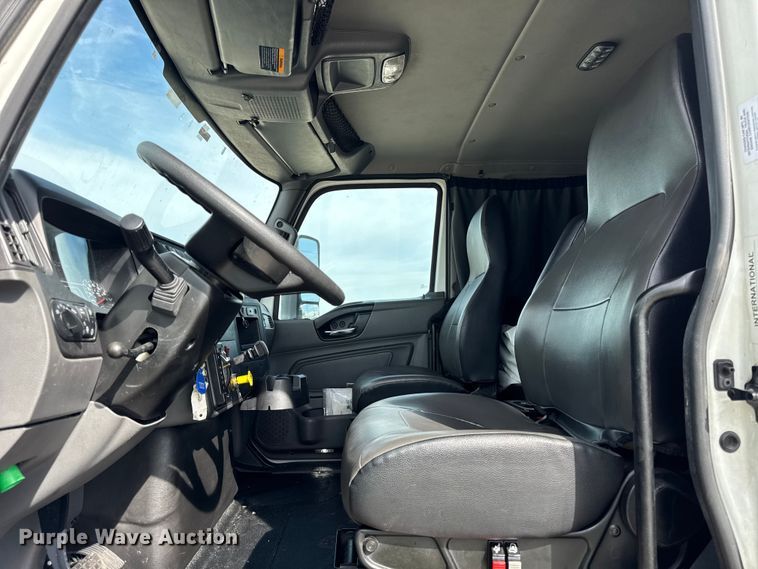 image for item YA1171 2023 International MV607 box truck