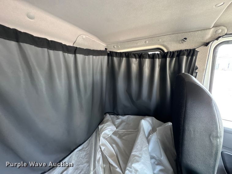 image for item YA1171 2023 International MV607 box truck