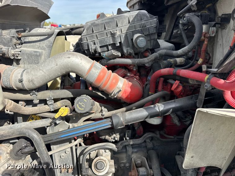 image for item YA1171 2023 International MV607 box truck