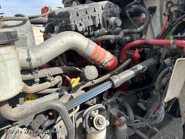 image for item YA1171 2023 International MV607 box truck