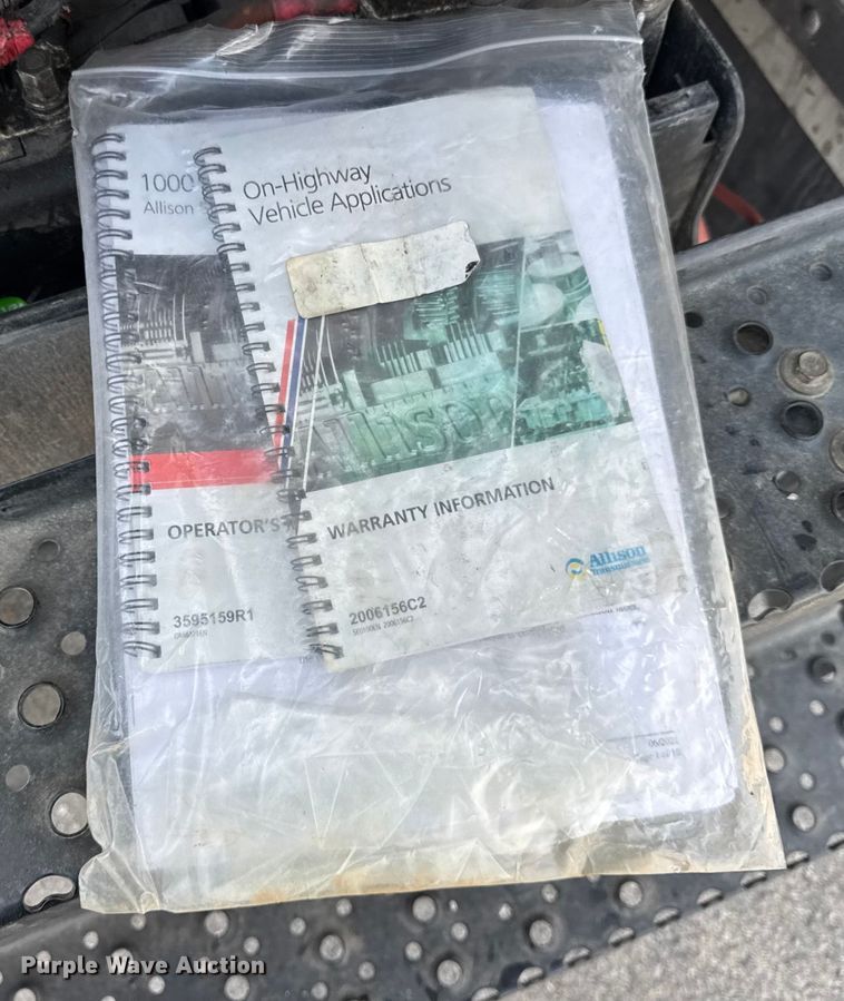 image for item YA1171 2023 International MV607 box truck