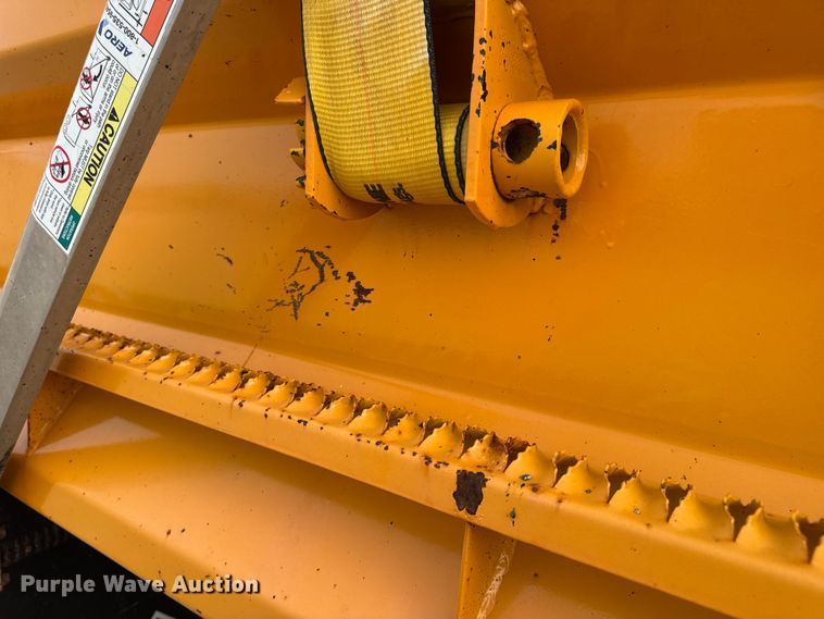 image for item DO2308 2004 International 7400 dump truck