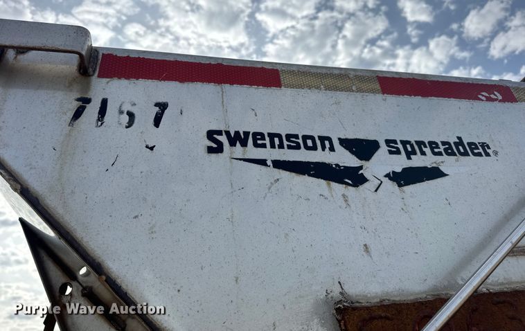 image for item DO2308 2004 International 7400 dump truck