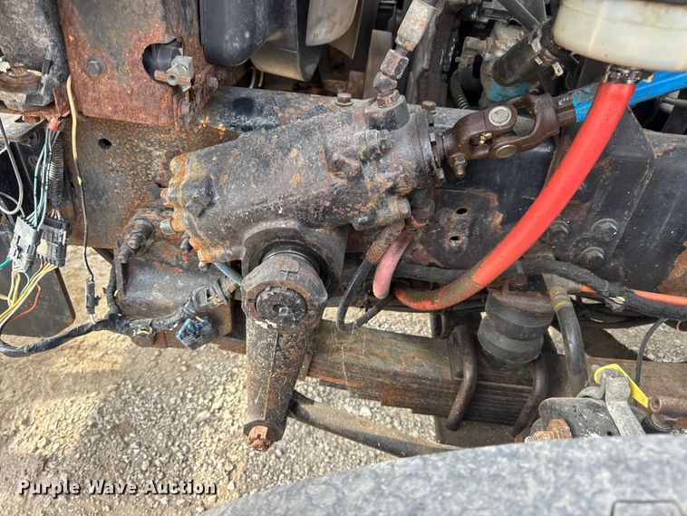 image for item DO2308 2004 International 7400 dump truck